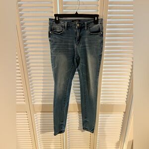 Judy Blue Light Wash Skinny Jeans